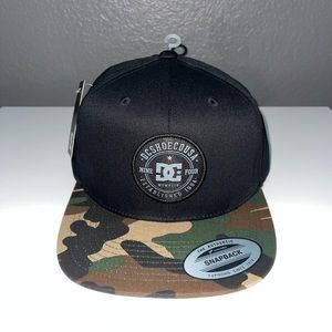 MENS DC BLACK CAMOUFLAGE SNAPBACK ADJUSTABLE HAT - OS •SOLD•